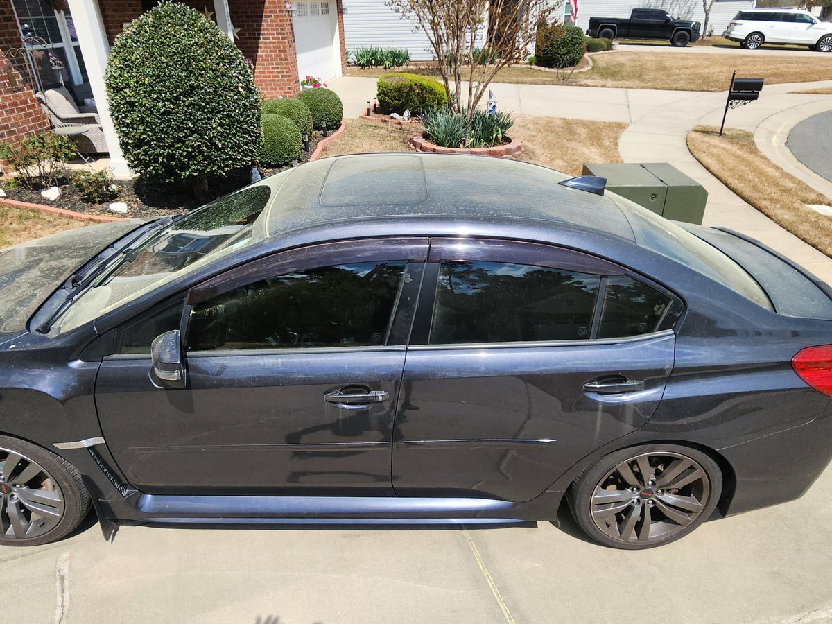 MrNoFoxGiven tweet media