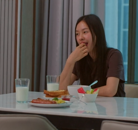 ชูย่า😼 tweet media