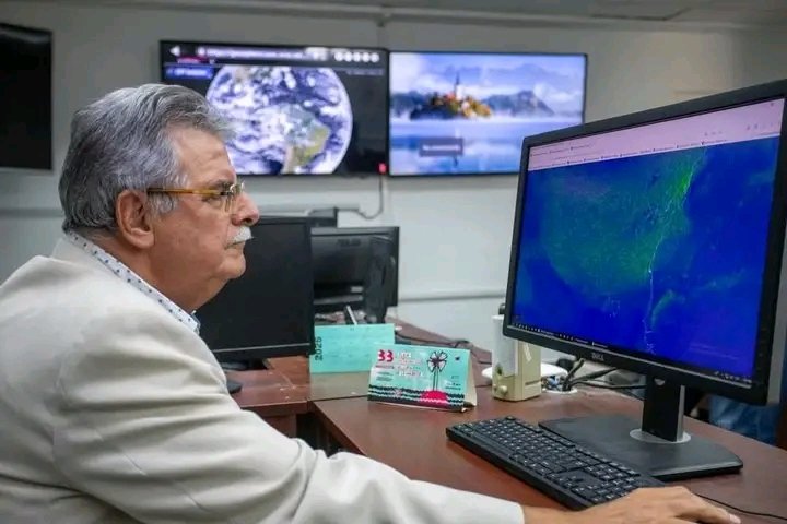 #TribunalesCubanos Felicidades a todos nuestros meteorólogos en su día mundial, hoy. Ellos también aseguran el derecho a la información oportuna, a la protección, a la vida.