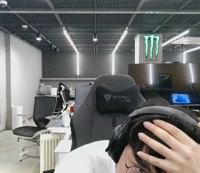 앰+🐻⁹⁸ tweet media