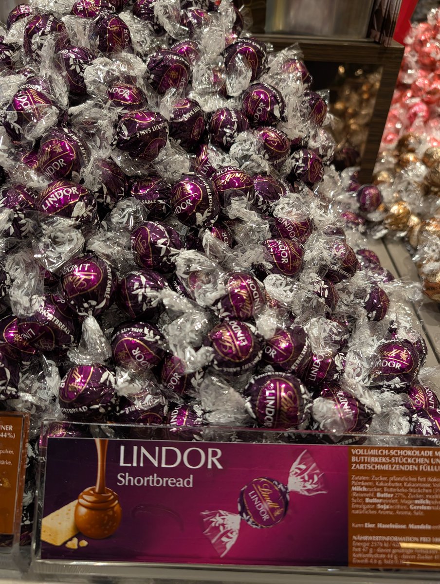 Phoenix27884 tweet media