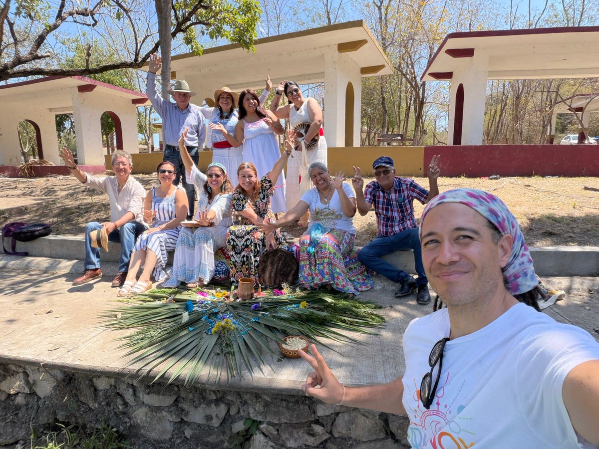 HectorAterciopelados 🌳 tweet media