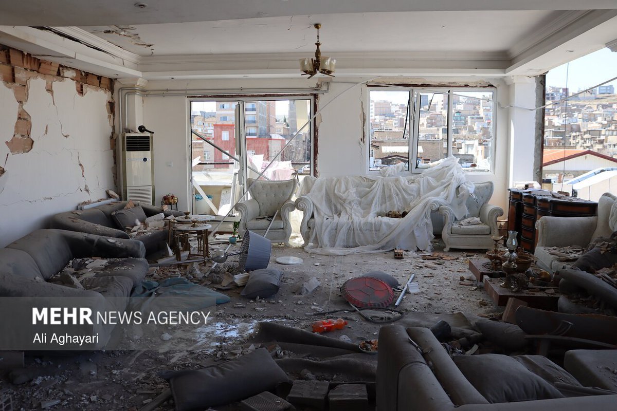 #BREAKING 
Aftermath of US-Israeli airstrikes on a building in Urmia, northwestern Iran