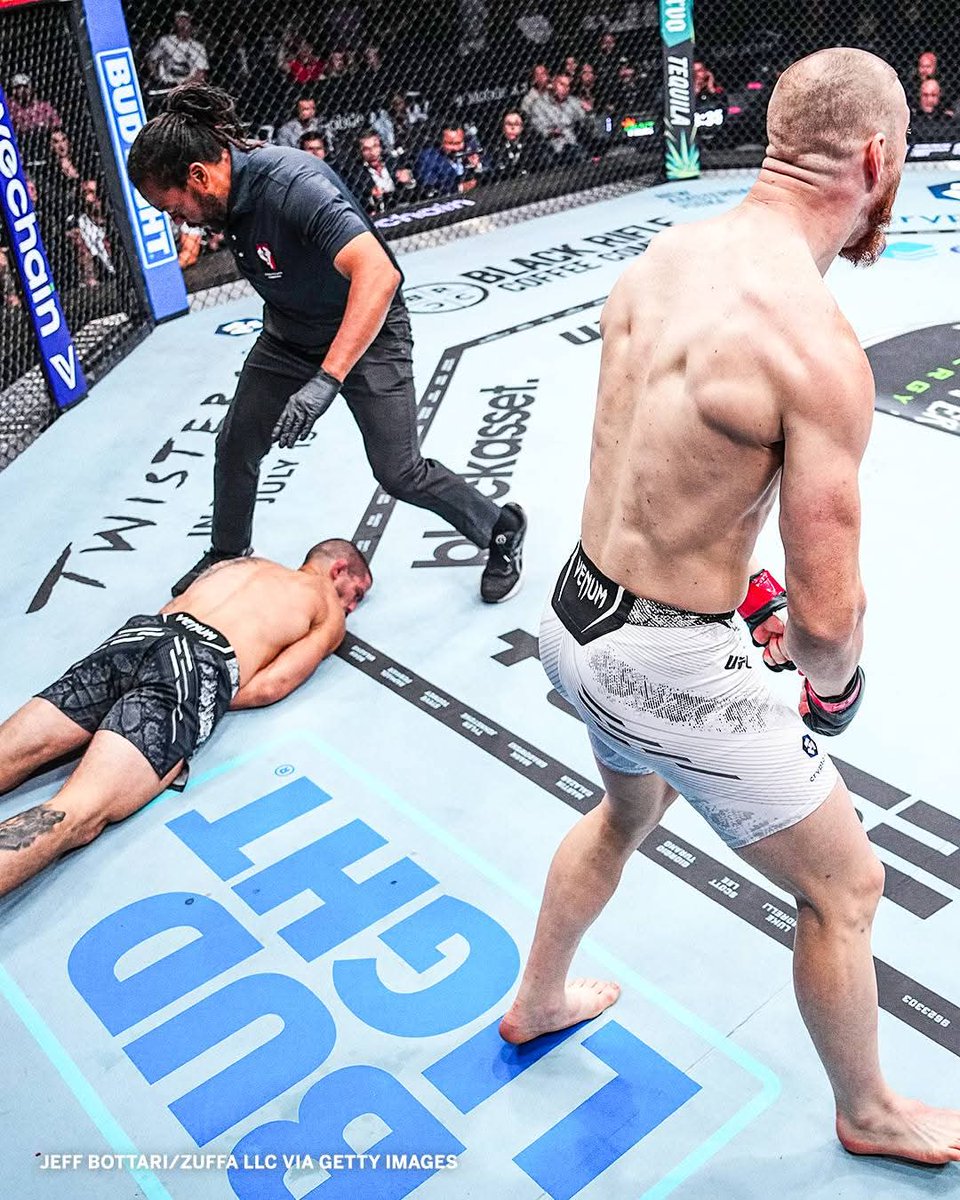 UFCStats💭 tweet media