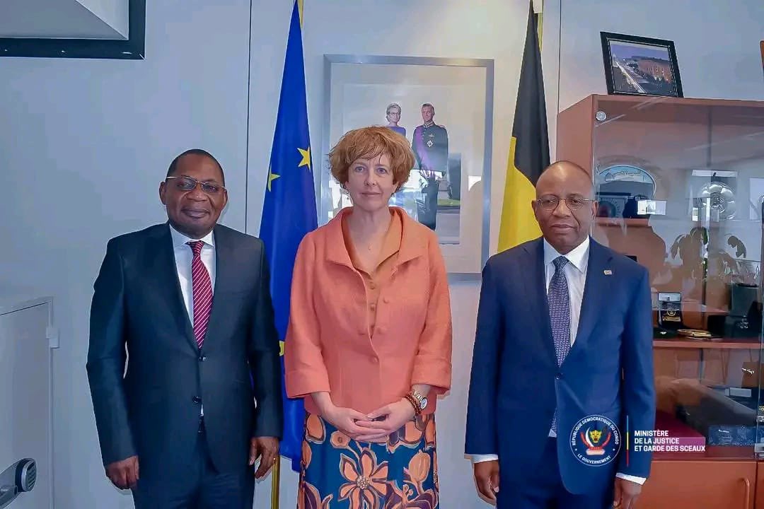 wika_theresia's tweet image. #JUSTICERDC : 
Endirect de Bruxelles. 

JUSTICE RDC BELGIQUE: UNE COOPÉRATION RENFORCÉES EN MARCHE. 

En mission à Bruxelles, le Ministre d’État Ministre de la Justice et Garde des Sceaux @NgefaGuillaume Guillaume Ngefa, aux côtés du Procureur général Firmin Mvonde, impulse une