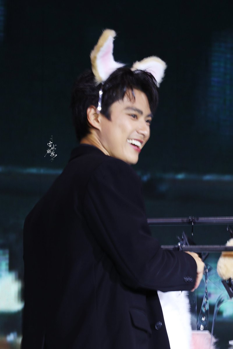 iMakin77's tweet photo. cutee🐰👮‍♀️@ohmpawatt 
#OhmMinChongqing https://t.co/th7KV92YbK