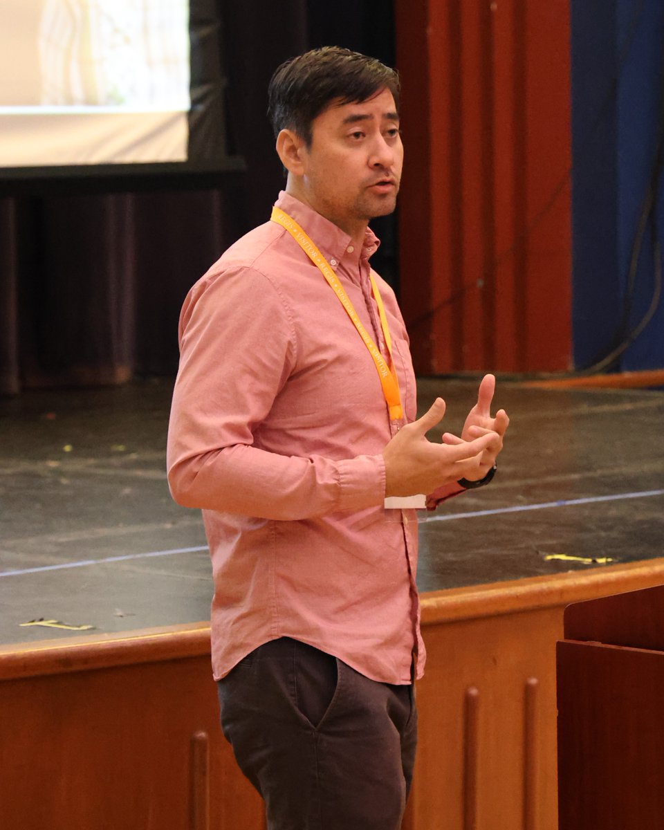 Regis High School tweet media