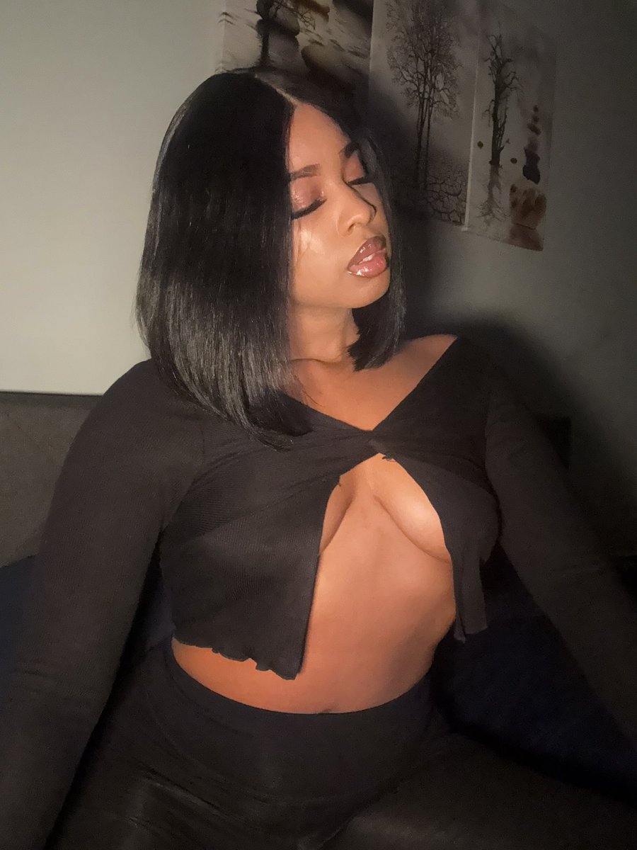 liahbbby's tweet photo. 🖤 https://t.co/KpnAlZFopc