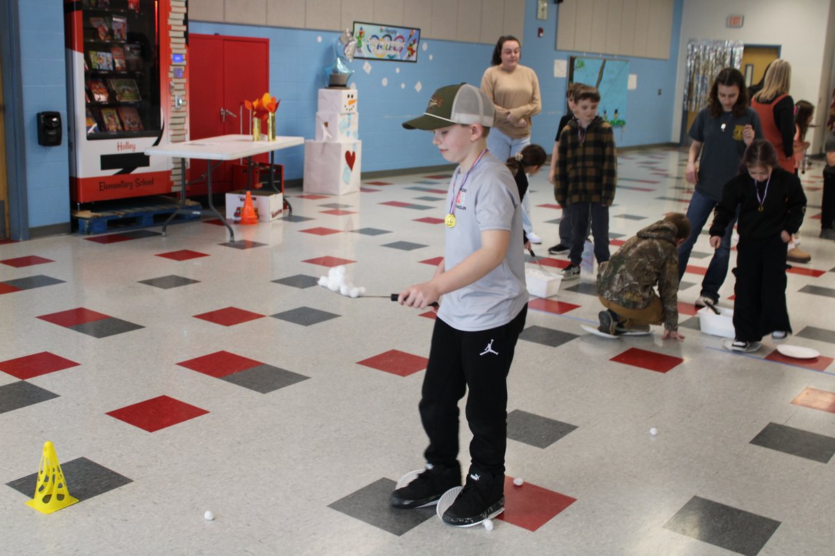 Holley Schools tweet media