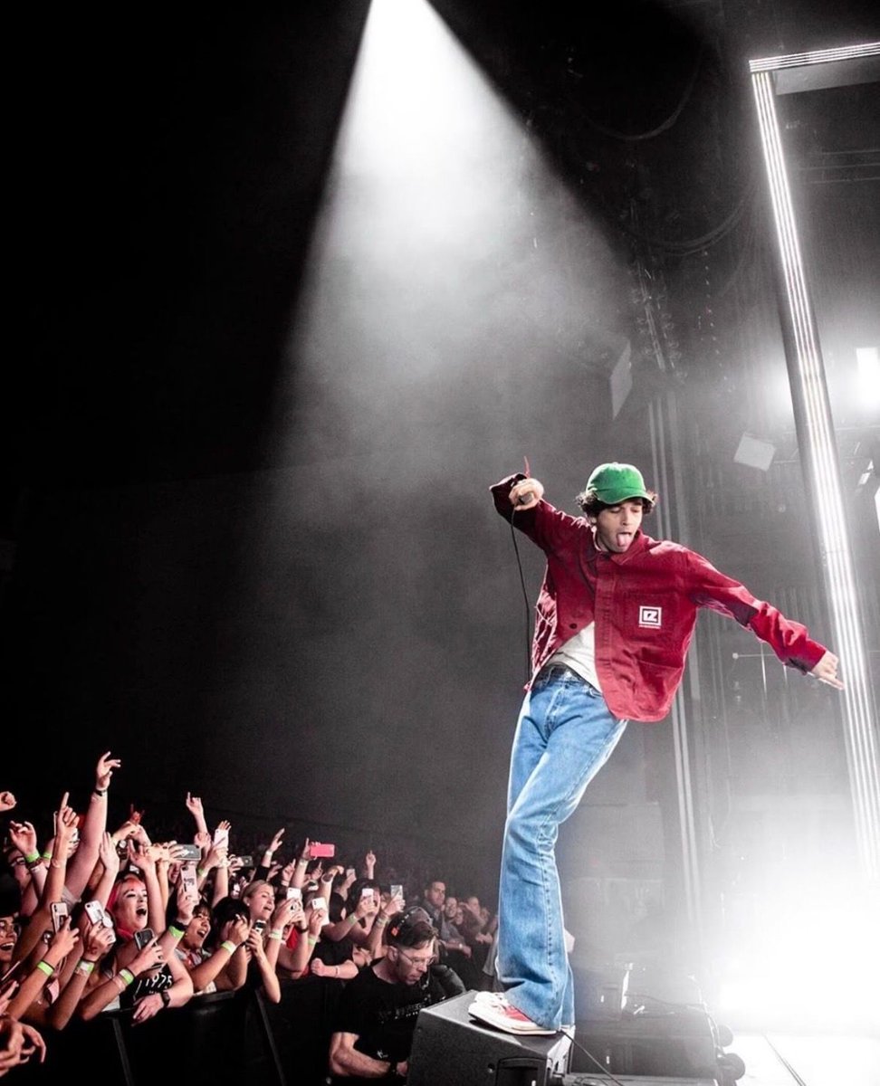 just matty healy photos tweet media