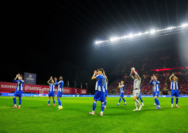 FCPorto's tweet photo. Obrigado, Dragões 💙 #SeguimosJuntos https://t.co/1naxz8QUJc