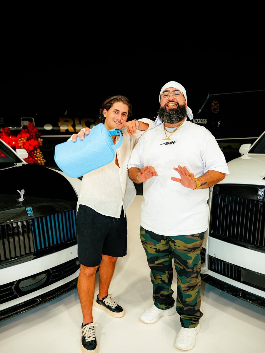 james_hattem's tweet image. December 5th is officially Rick Ross day in the city of Opa Loka⭐️ Too easy. 

Become a brand ambassador today

#miami #rr22 #rickross #tooeasy