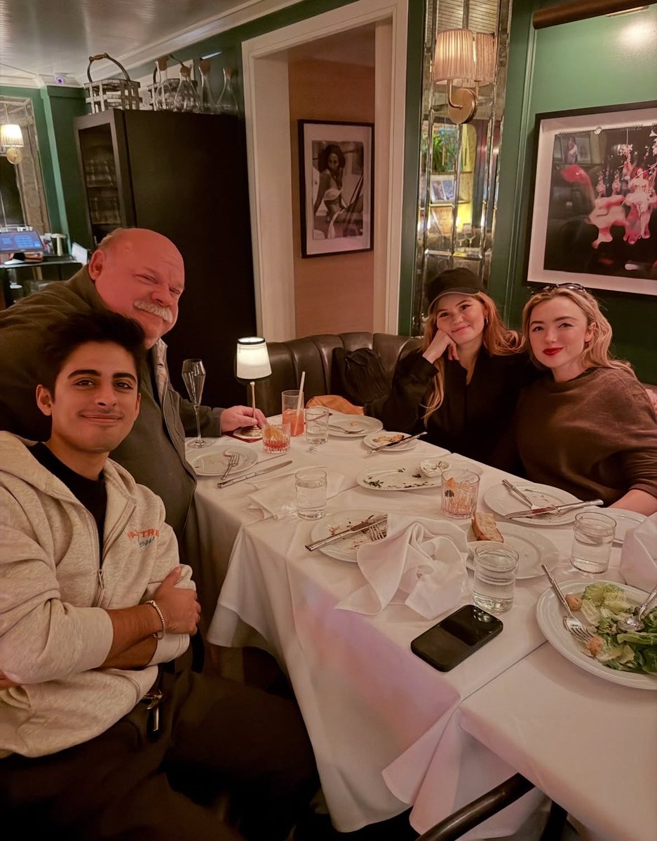 Cameron Boyce Brasil tweet media