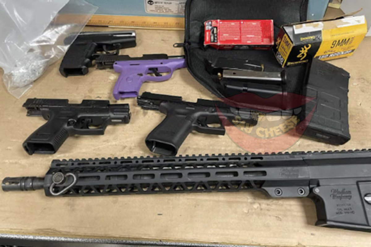 SAY CHEESE! 👄🧀 tweet media