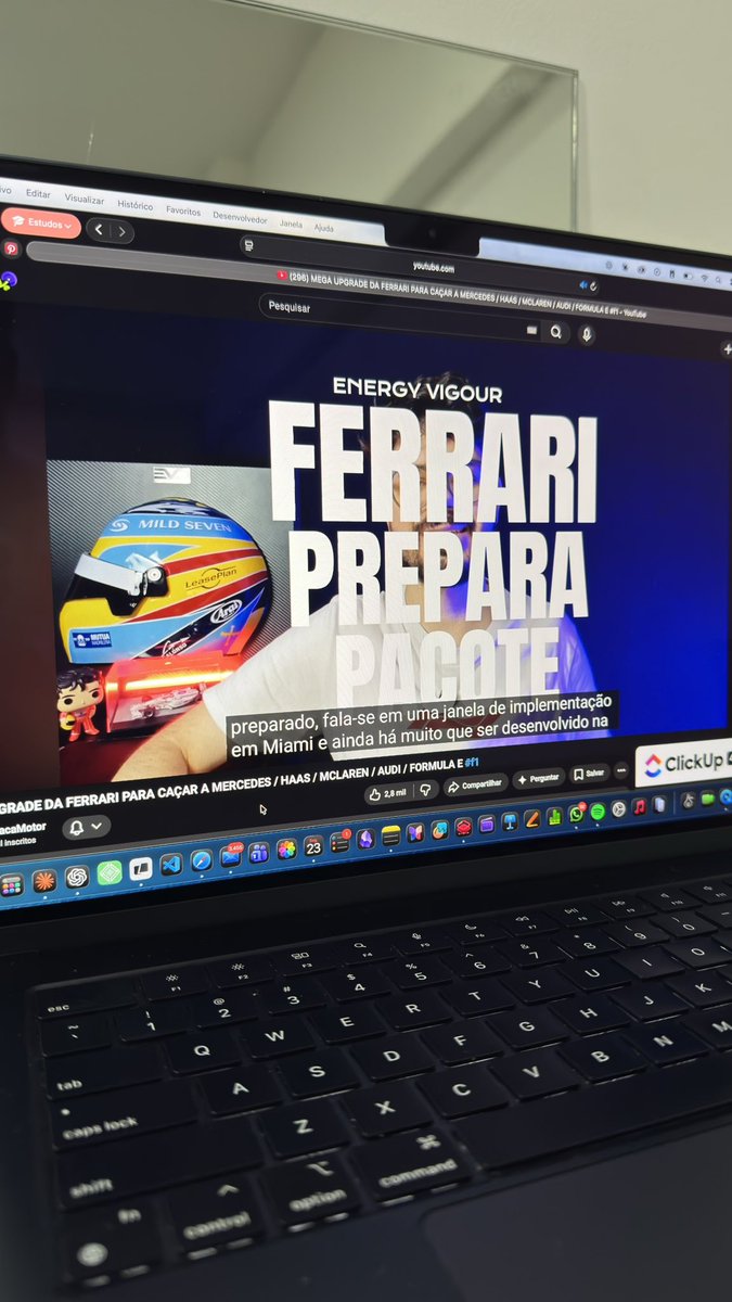 Crise na Ferrari tweet media