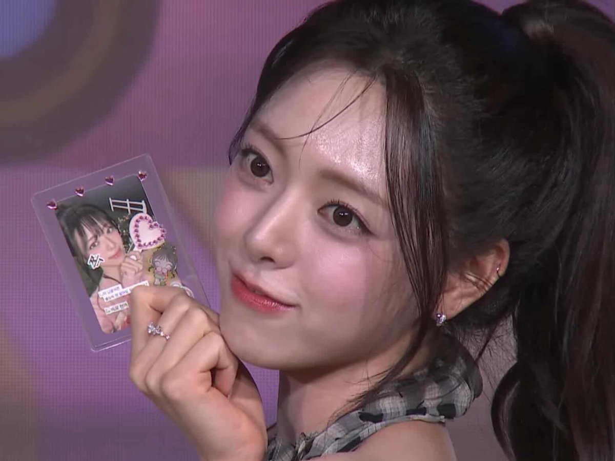 ꒰ঌ ໒꒱ tweet media