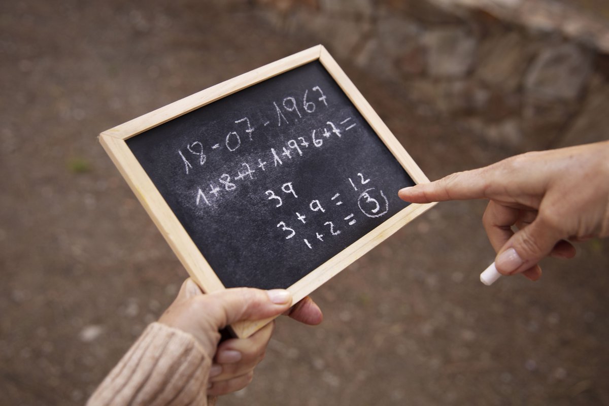 ZillyPlanet's tweet photo. Math facts matter, but kids need reasoning to tackle new problems. Critical-thinking math means making sense of context, not just memorizing steps. https://t.co/6V4YhCsQzT
 #MathEducation #EdTech https://t.co/kw1fpYO3P4