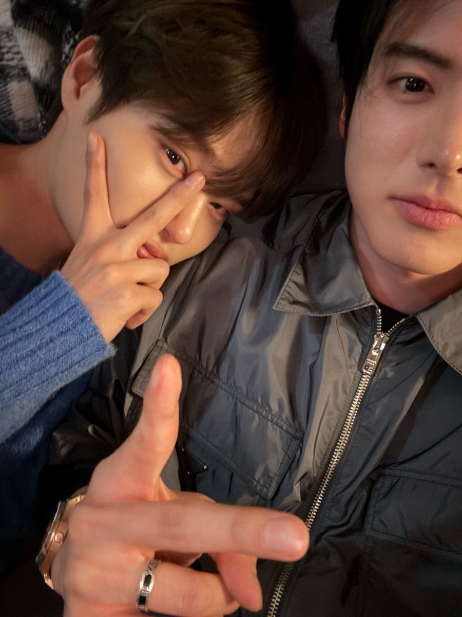 angelina˚ ༘♡ tweet media