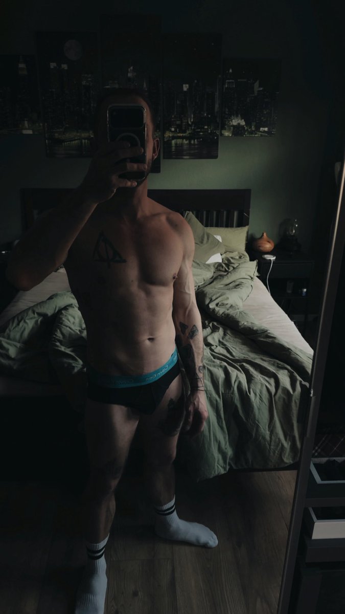 HeyDaxon's tweet photo. Some things aren’t meant for everyone…
just the ones who stay a little longer.

You still here for a reason, right? 🖤

#Gay #AfterDark #NSFW #gaycontent https://t.co/Rs5Bv35UeL
