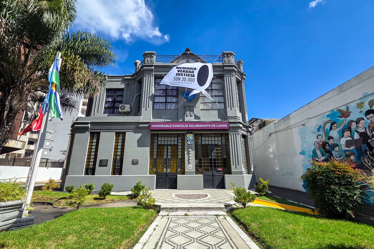 HCD Lanús tweet media