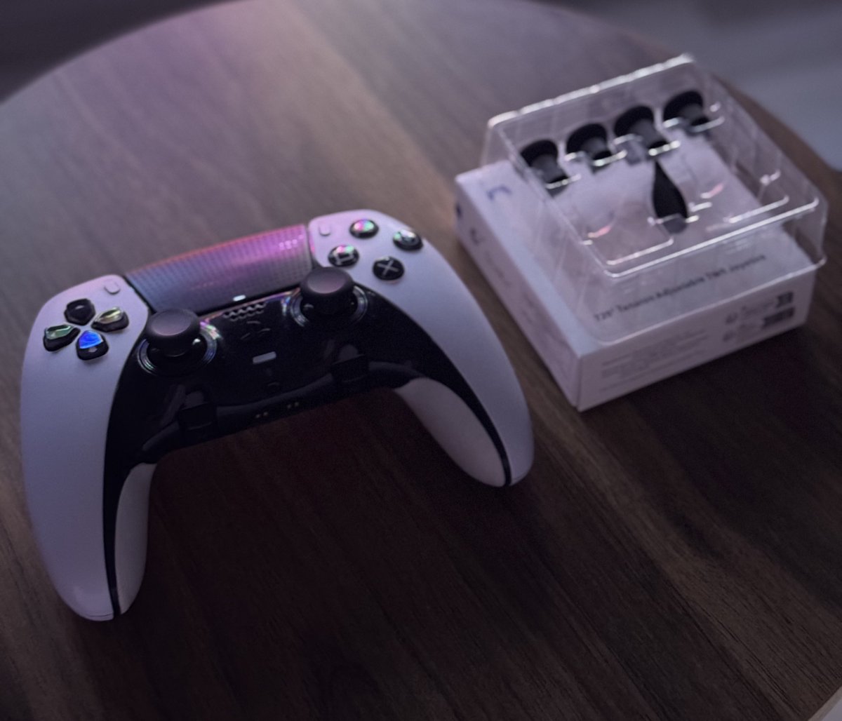 يـزيـد tweet media