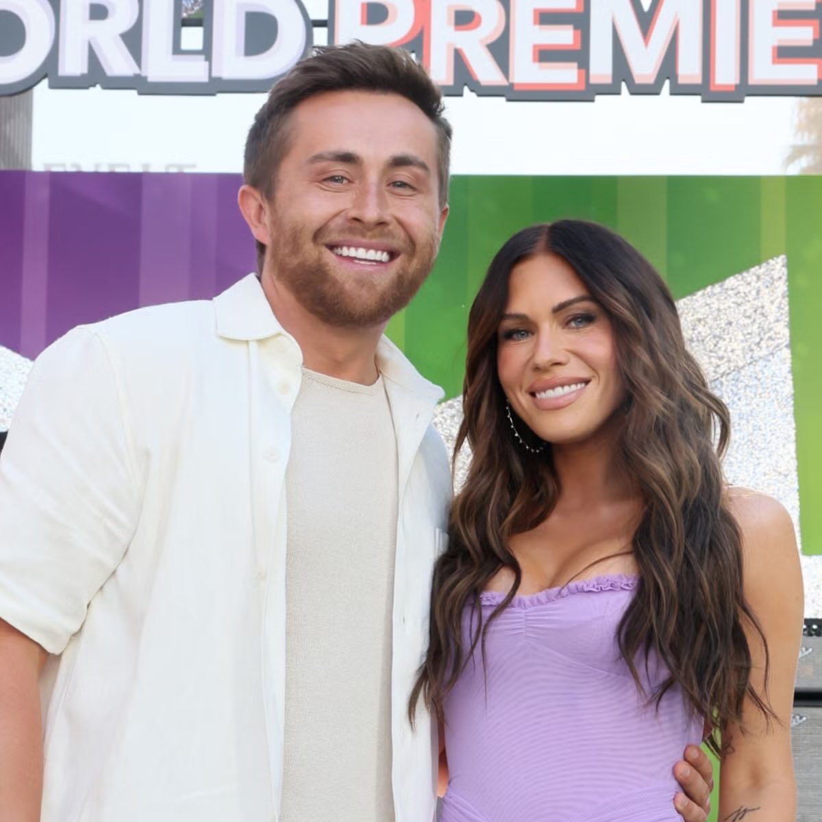 Bye Wig Hello Drama tweet media