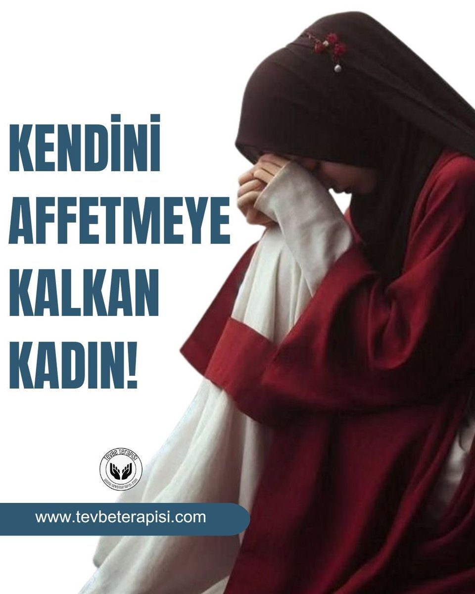 tevbeterapisi's tweet photo. Kadın bundan on yıl önce kimse ile paylaşmadığı ve “Benimle kabre gidecek.” dediği bir günah işlemiş. O günden sonra kendisini ibadete vermiş. İçine kapanmış, evinden dışarı doğru dürüst çıkmıyor. Çok agresif ve zaman zaman sinir krizleri geçiriyor, sosyal hayatı bitmiş. Temizlik takıntısı hastalık seviyesine ulaşmış.

Meselenin biraz derinine inince kullandığı büyük bir isyan cümlesiyle karşılaşıldı. “Bu günahımdan ötürü Allah beni affetmez.” Bu sözüyle şeytana kapı açmış, farkında değil. Allah’ın Tevvab, Ğaffar, Kuddüs, Rahim, Afüvv, Ğafur isimlerine itimat edememiş.  Cenab-ı Hakka ait bir sıfatı yüklenmeye kalkmış. Kendi kendini affetmeye teşebbüs etmiş ve kendini ibadete vermiş. Buna da güç yetiremeyince dengeyi kaybetmiş.

“De ki: Ey kendi aleyhlerine haddi aşmış kullarım, Allah’ın rahmetinden ümit kesmeyin! Çünkü Allah, bütün günahları bağışlar. Şüphesiz ki O, çok bağışlayıcıdır, çok merhamet edicidir.” (Zümer, 53) ayetinin hükmüne ve “Allah, kulunun tevbesini, canı boğazına gelmediği müddetçe kabul eder.” (Ahmed bin Hanbel, Müsned, II/132) beyanına itimat etmemiş.

Mükemmel kul olma sevdası tekebbürdür. Kendi sevabı ile cennete gitmek isteyen hüsrana uğrar.

“Hiç kimse kendi ameliyle cennete girmez.”
“Sen de mi ya Resulallah!” dediklerinde de,
“Evet ben de; meğer ki Rabbim beni rahmetinin kucağına almış olsun.” 

(Buharî, Rikak,18)

Tevbe edince kabulü kısmına karışır “Beni affetmez.” dersek bir anlamda Allah’ın vaadinden döndüğünü ima etmiş oluruz.

“Günahların en büyüğü, insanın Allah’ın rahmetinden daha büyük bir günah olabileceğini düşünmesidir. Bu, Allah’a âcizlik, yetersizlik isnat etmektir. İnsanın en büyük günahlarından biri ve kendisine yaptığı en kahredici zulüm budur.” 

(39/Zümer, 53; 15/Hıcr, 36; 12/Yûsuf, 87)
