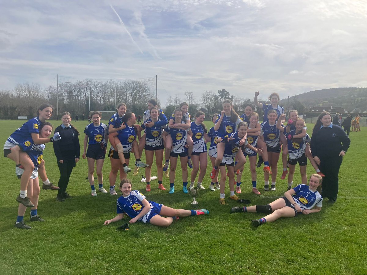 Coláiste Ghobnatan tweet media