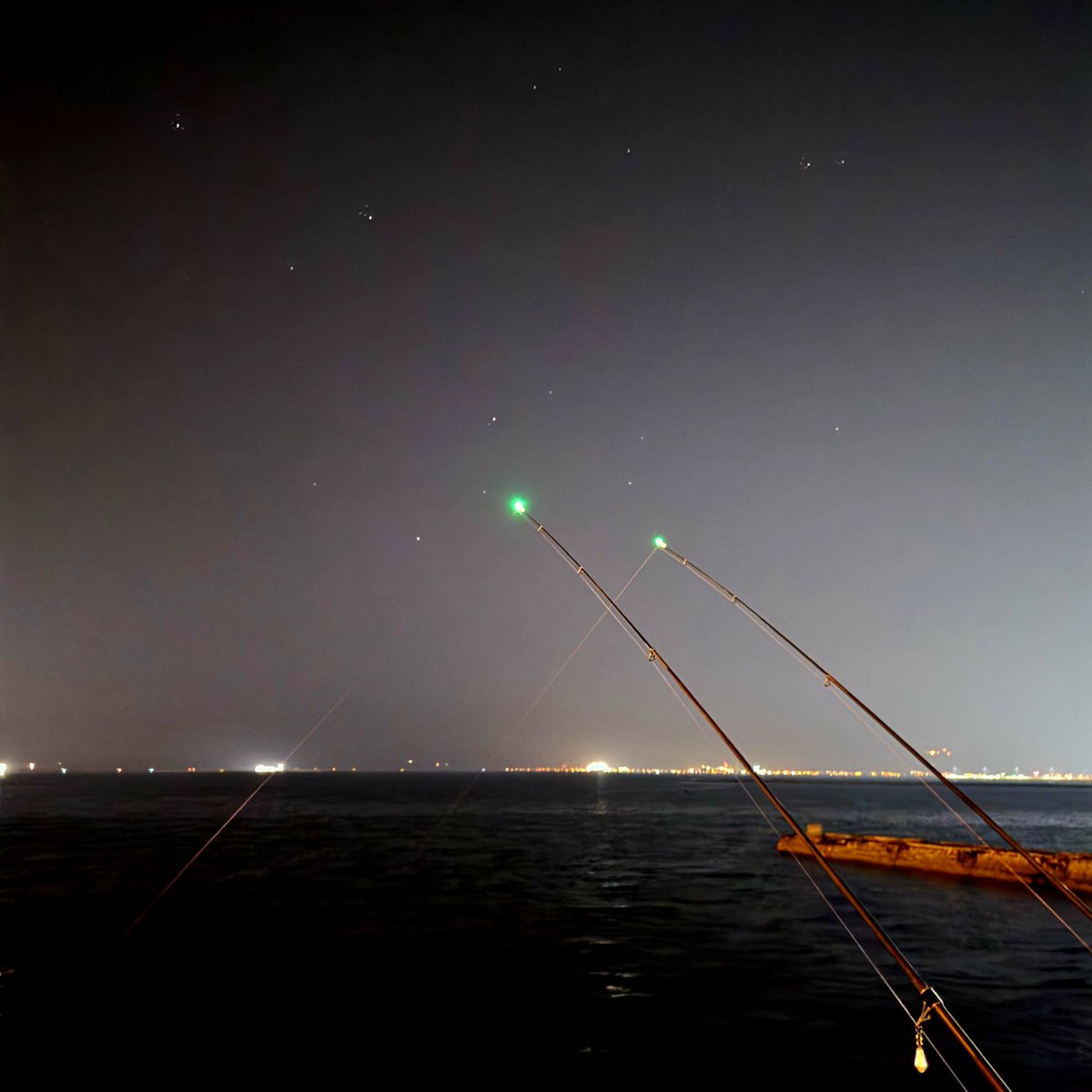 yun_coro0306's tweet image. 船を見送りながらの釣り🎣
最高なシチュエーション😊