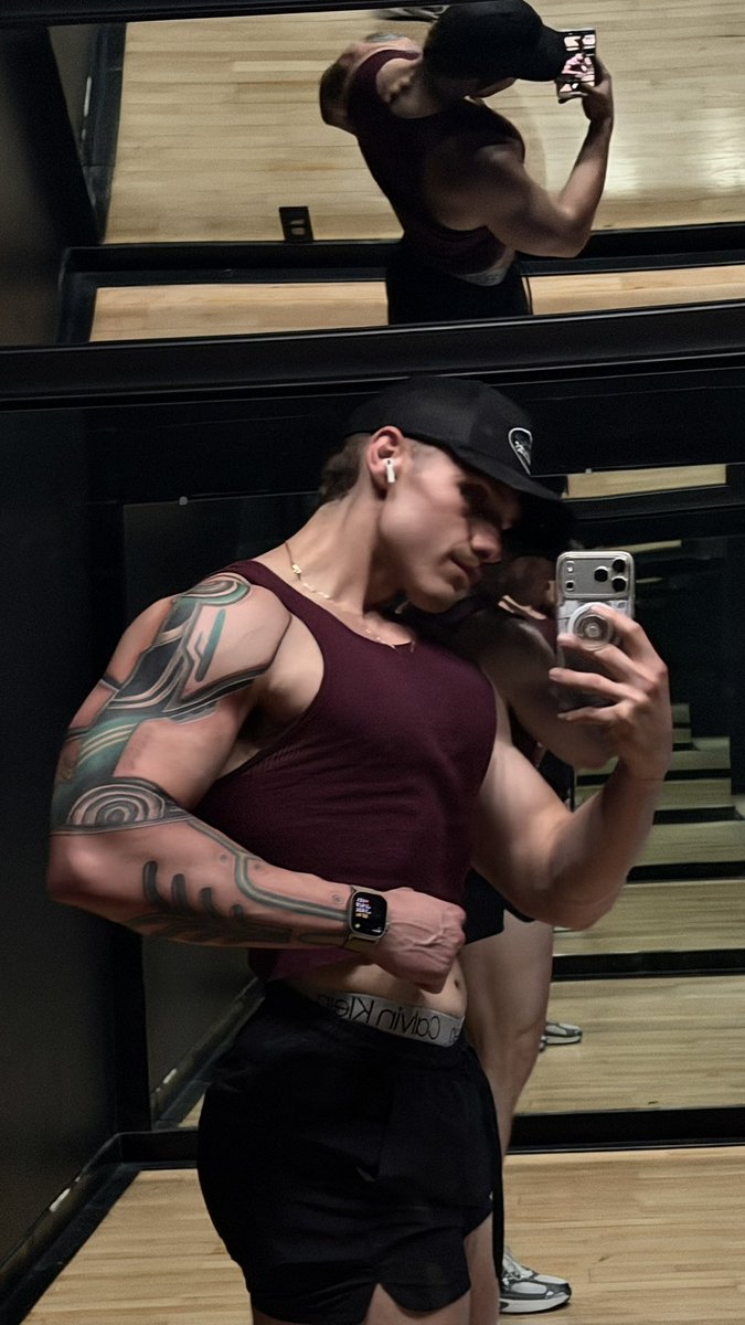 Andrew_A tweet media