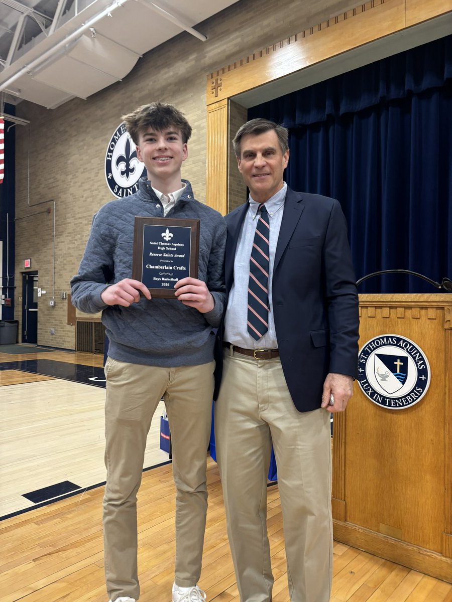 StThomasbbask's tweet photo. Great St Thomas Basketball Banquet the other night!! Award winners Reserve, JV, and Varsity.

Thanks to all the coaches, parents, players on a remarkable season - takes a village - Family!

⚜️🏀

#saintspride #stalux #luxintenebris @stalux https://t.co/iIcfyylnDJ