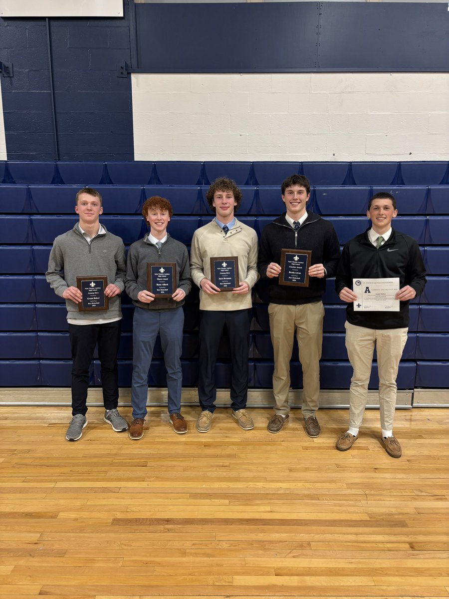 StThomasbbask's tweet photo. Great St Thomas Basketball Banquet the other night!! Award winners Reserve, JV, and Varsity.

Thanks to all the coaches, parents, players on a remarkable season - takes a village - Family!

⚜️🏀

#saintspride #stalux #luxintenebris @stalux https://t.co/iIcfyylnDJ