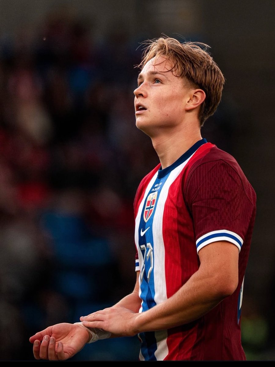 عبود 🥇 tweet media