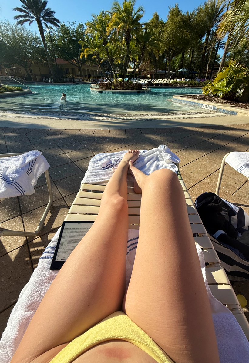 Secretarybyday tweet media