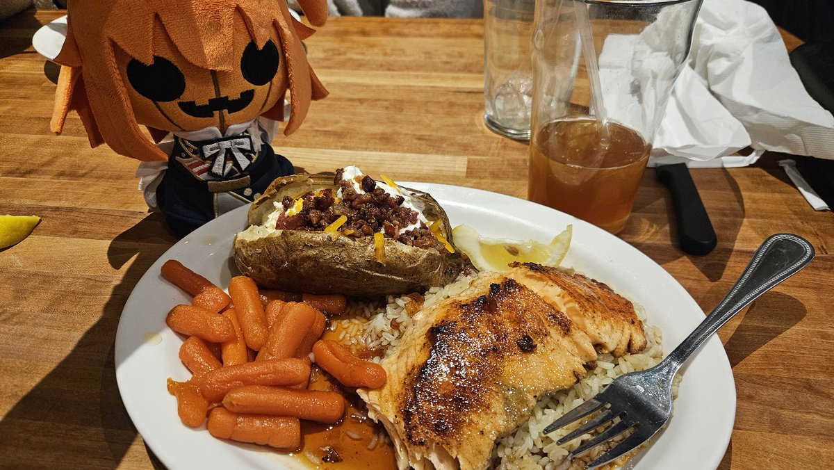 Alter Ego Lunamoth tweet media