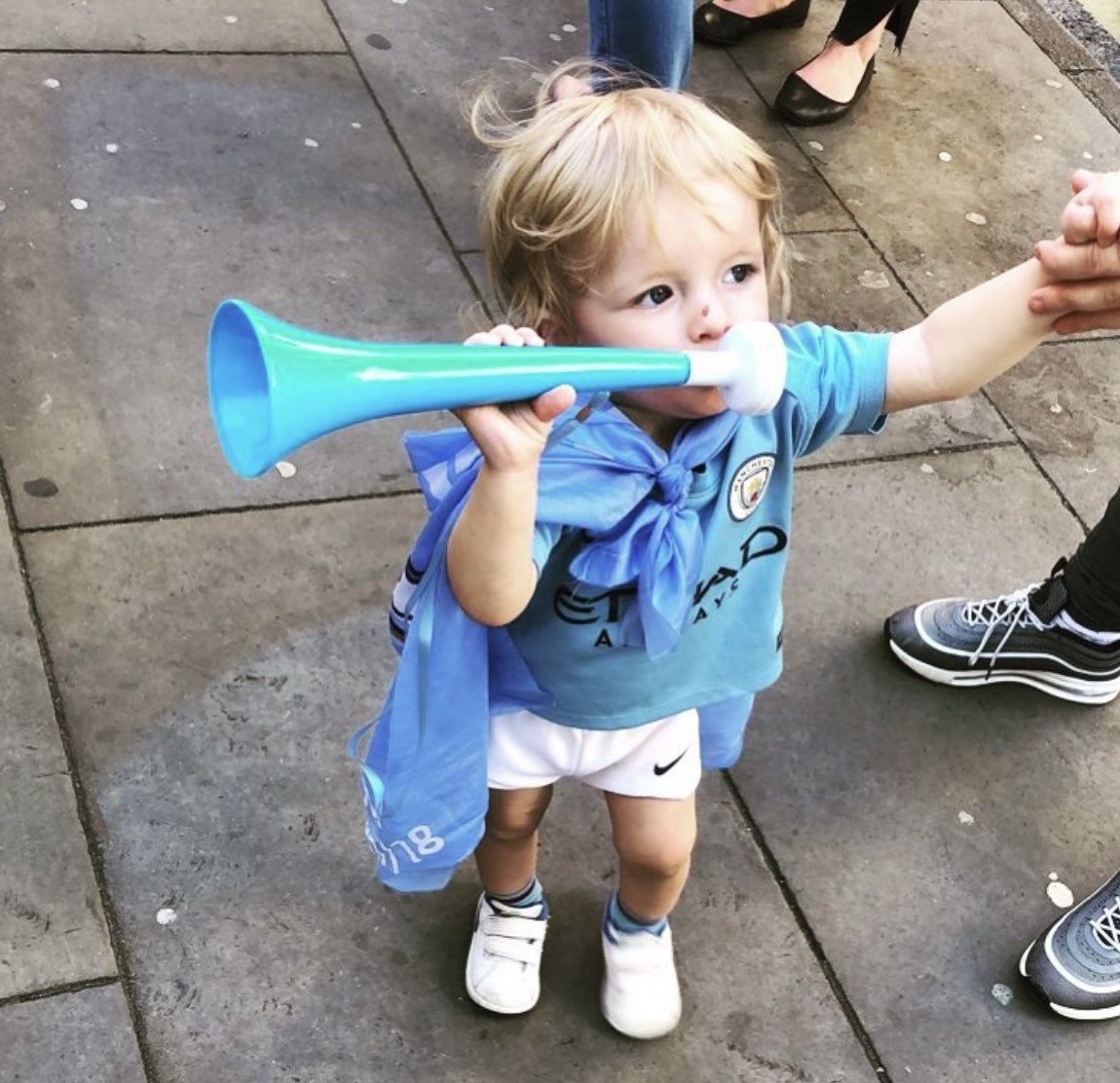 Corrinne 🦦 tweet media