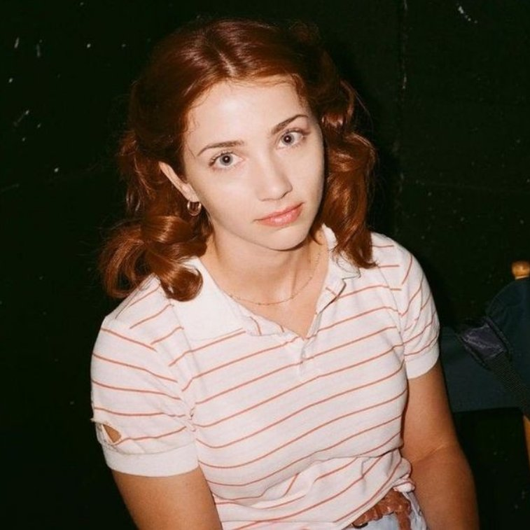 lukefilmz's tweet photo. emily rudd on set of fear street part two: 1978 https://t.co/LIaLLUz7kE