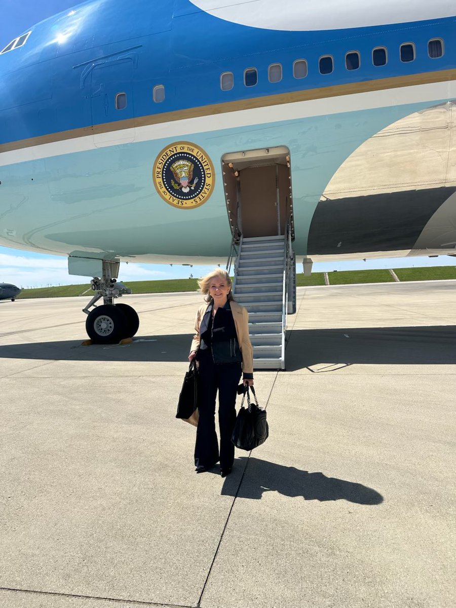 Sen. Marsha Blackburn tweet media