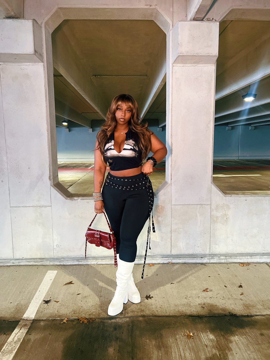 Reginaa.jay tweet media