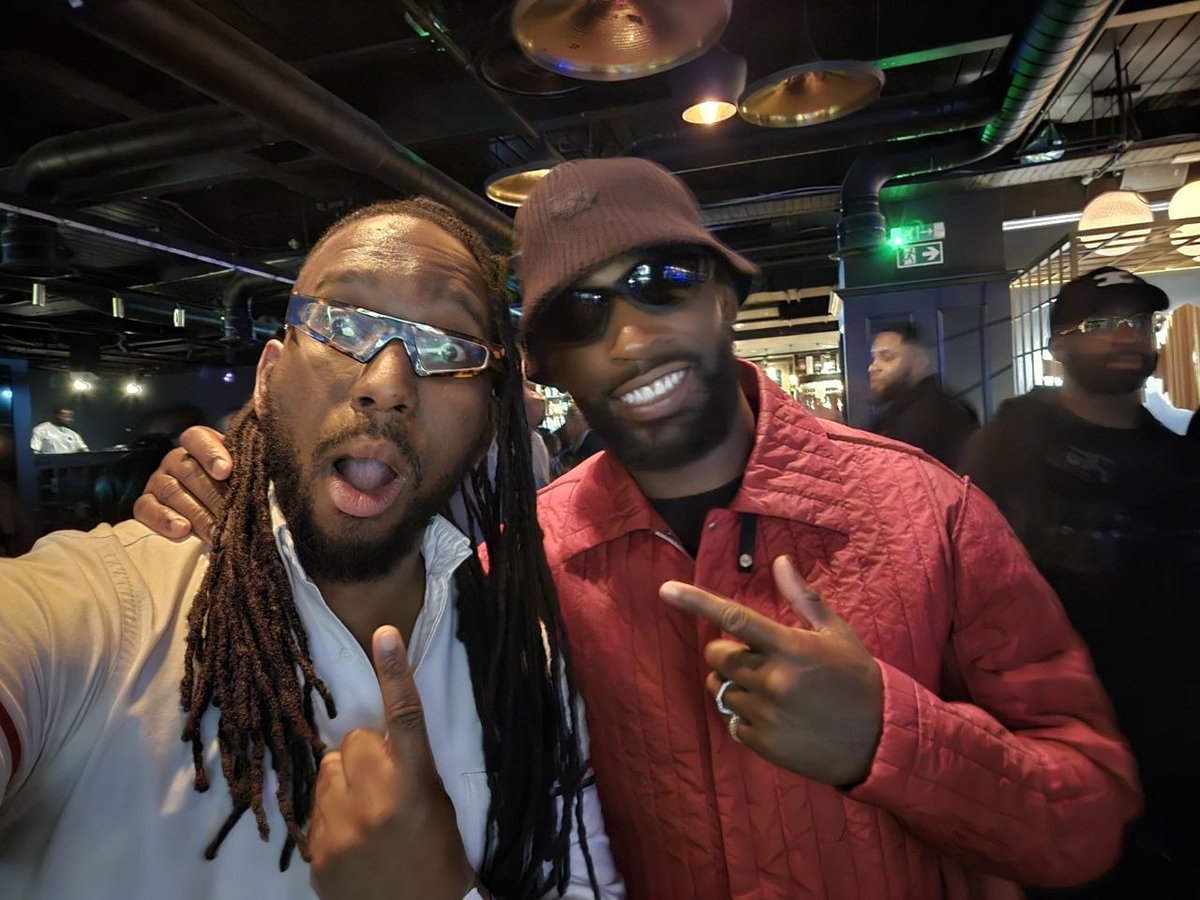 IAMMRHARDING² 关系(水) tweet media