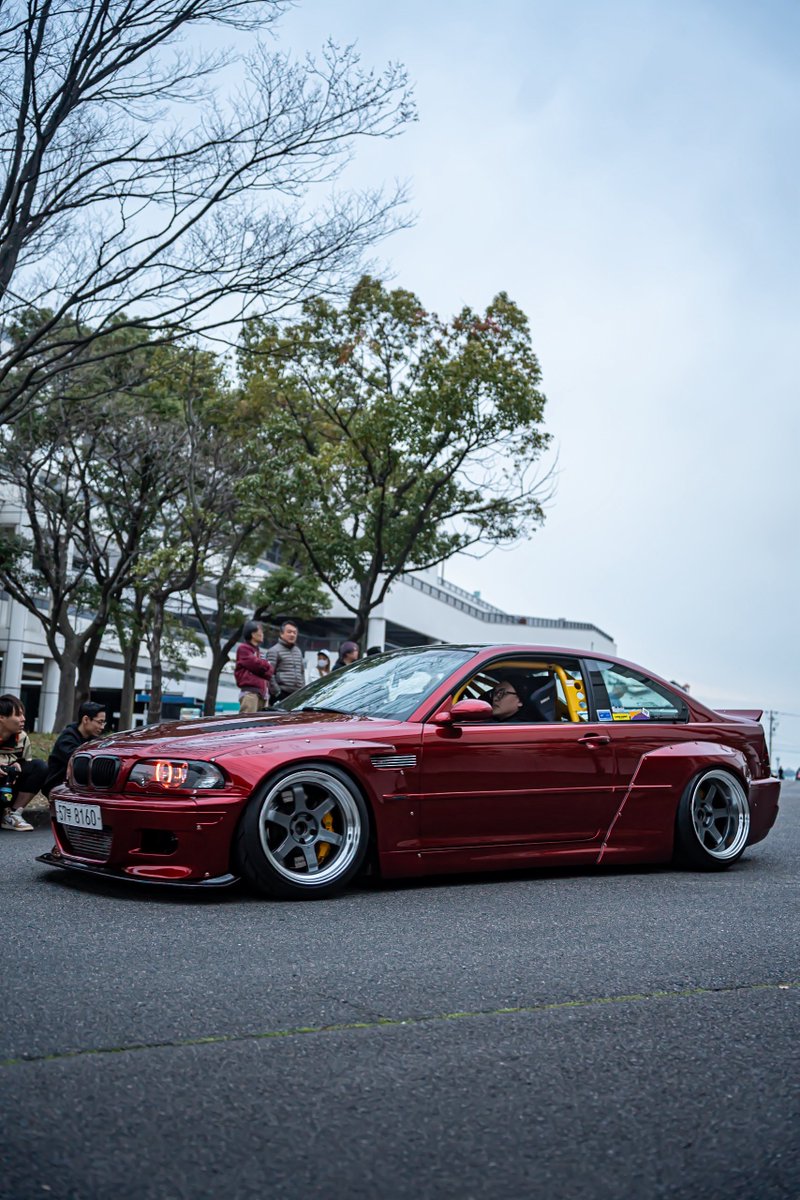 「 L 」です! tweet media