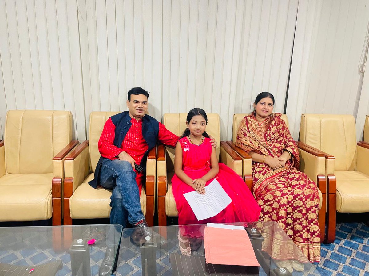 OmorSharif01's tweet image. 🎉Don’t miss the Eid special!
🌹“Hasi Anande Eid”🌙
📺Airing on ATN Bangla,🗓️ 24 March 2026 (Tuesday),⏰1:15 PM (🇧🇩 BD Time), InshaAllah
🥰A fun-filled children’s magazine program with joy, laughter &amp;amp; 🪄 Magic! 
#HasiAnandeEid #ATNBangla #ChildrensProgram #MagicShow #OmarSharifBD