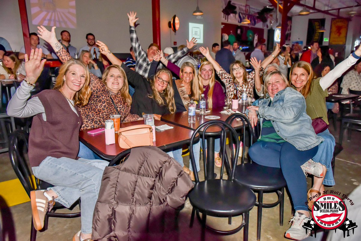 SmilesPianos_'s tweet image. Corporate events • Holiday parties • Group outings

Make your next event unforgettable at Savannah Smiles—live piano, great drinks &amp;amp; a lively vibe for every group.

Book your space:
smilespianos.com/reservations
smilespianos.com/private-events

#SavannahEvents #CorporateEvents #HolidayParty