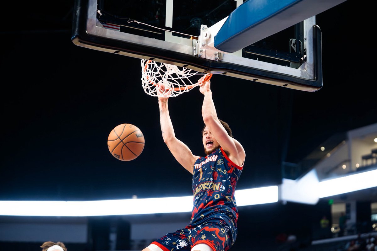 GleagueSquadron's tweet image. last night &amp;gt;&amp;gt; 

1️⃣ more home game left, Birmingham. see you tomorrow 🫵❤️

#OneSquad | #SquadUp | #BirminghamSquadron