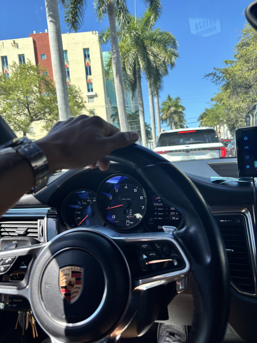 MIA 03/20 🎈 tweet media