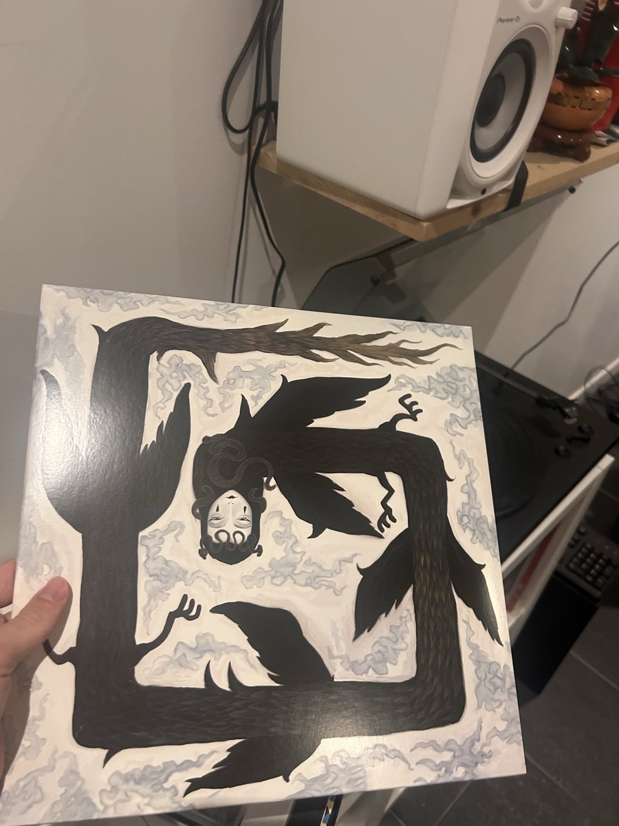 hustler debutant tweet media