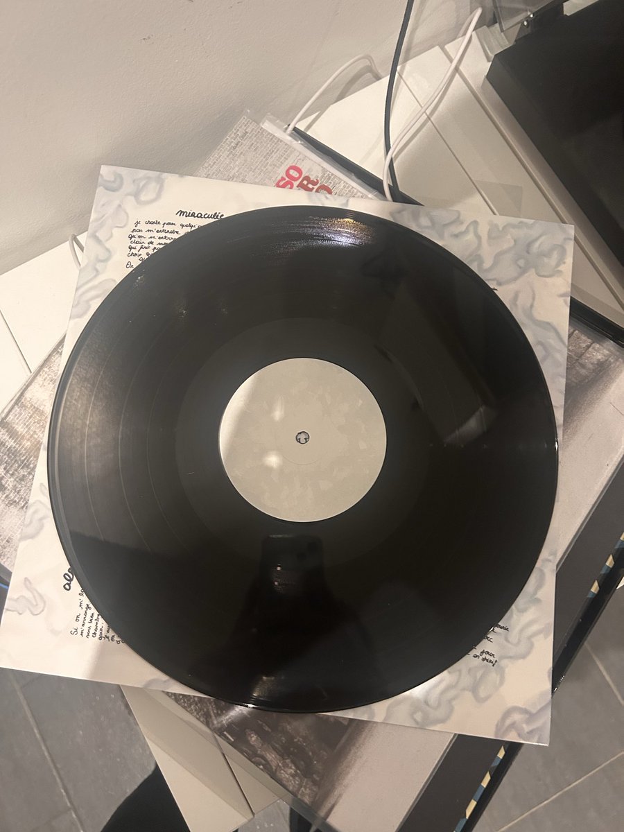 hustler debutant tweet media