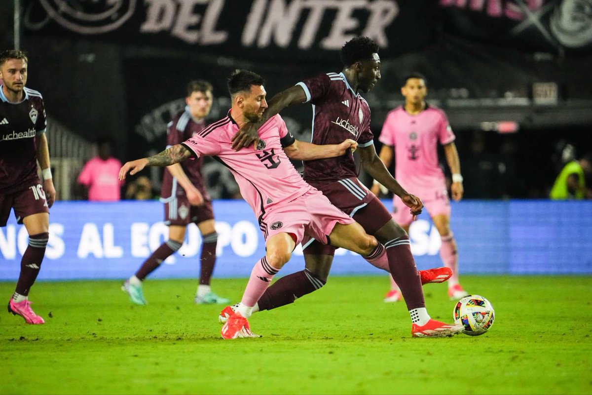 Burgundy Wave tweet media