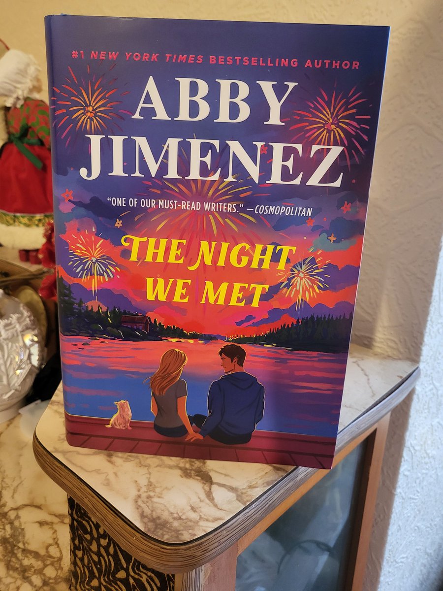 DebbieBlackma14's tweet image. Happy Publication to @AuthorAbbyJim for the beautiful #TheNightWeMet. I have longed for this book and thanks to @TeaLeaves_Reads for this beautiful sprayed edge edition with gorgeous endpapers. Abby writes very special stories with heartfelt characters #BookTwitter