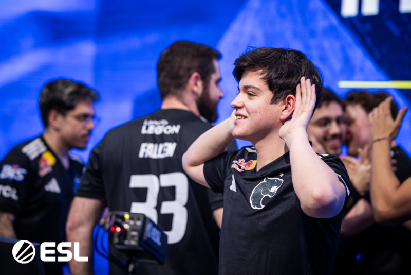 CS ao contrário tweet media